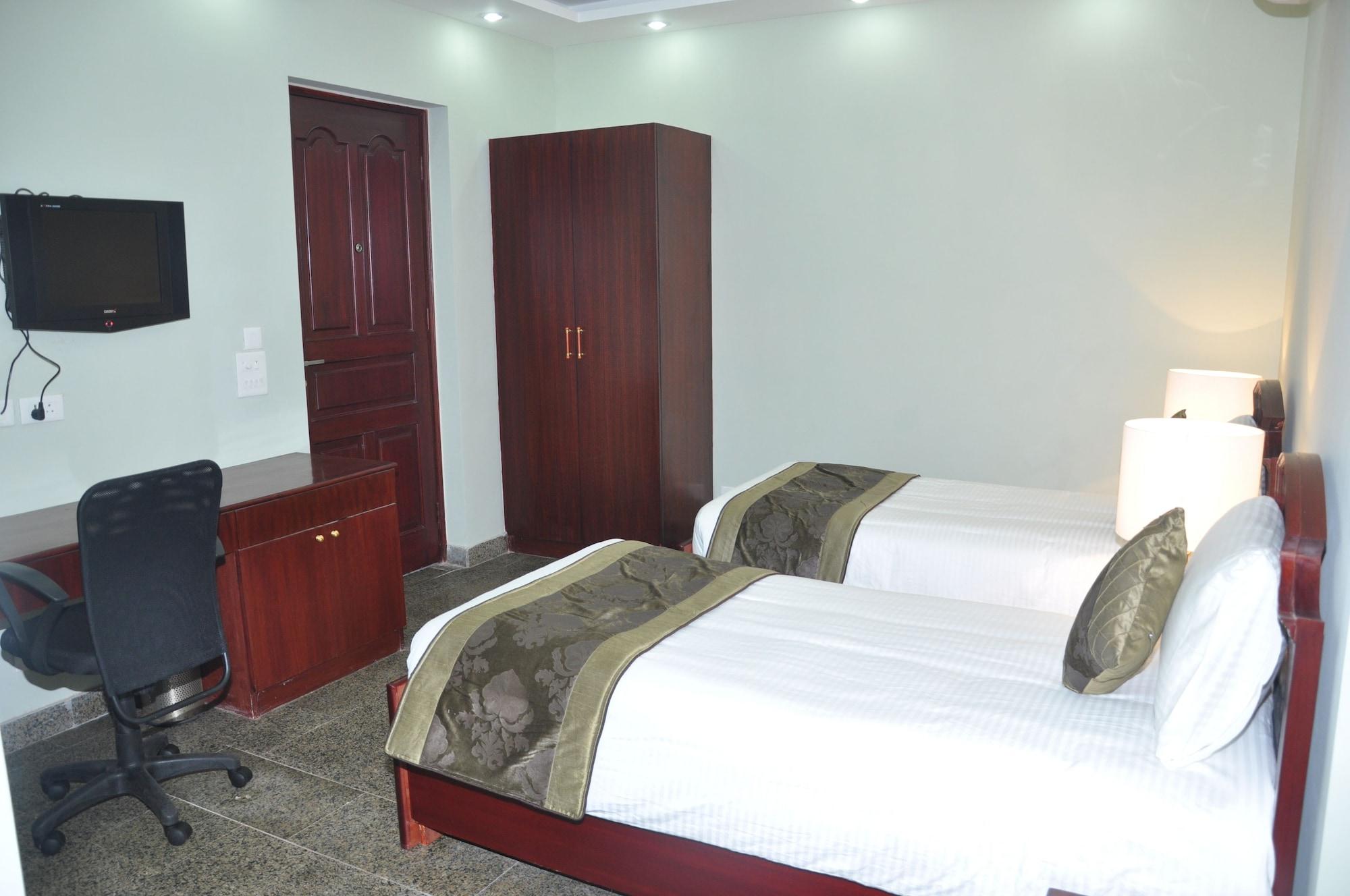 Oyo 367 Hotel Forest Green New Delhi Extérieur photo