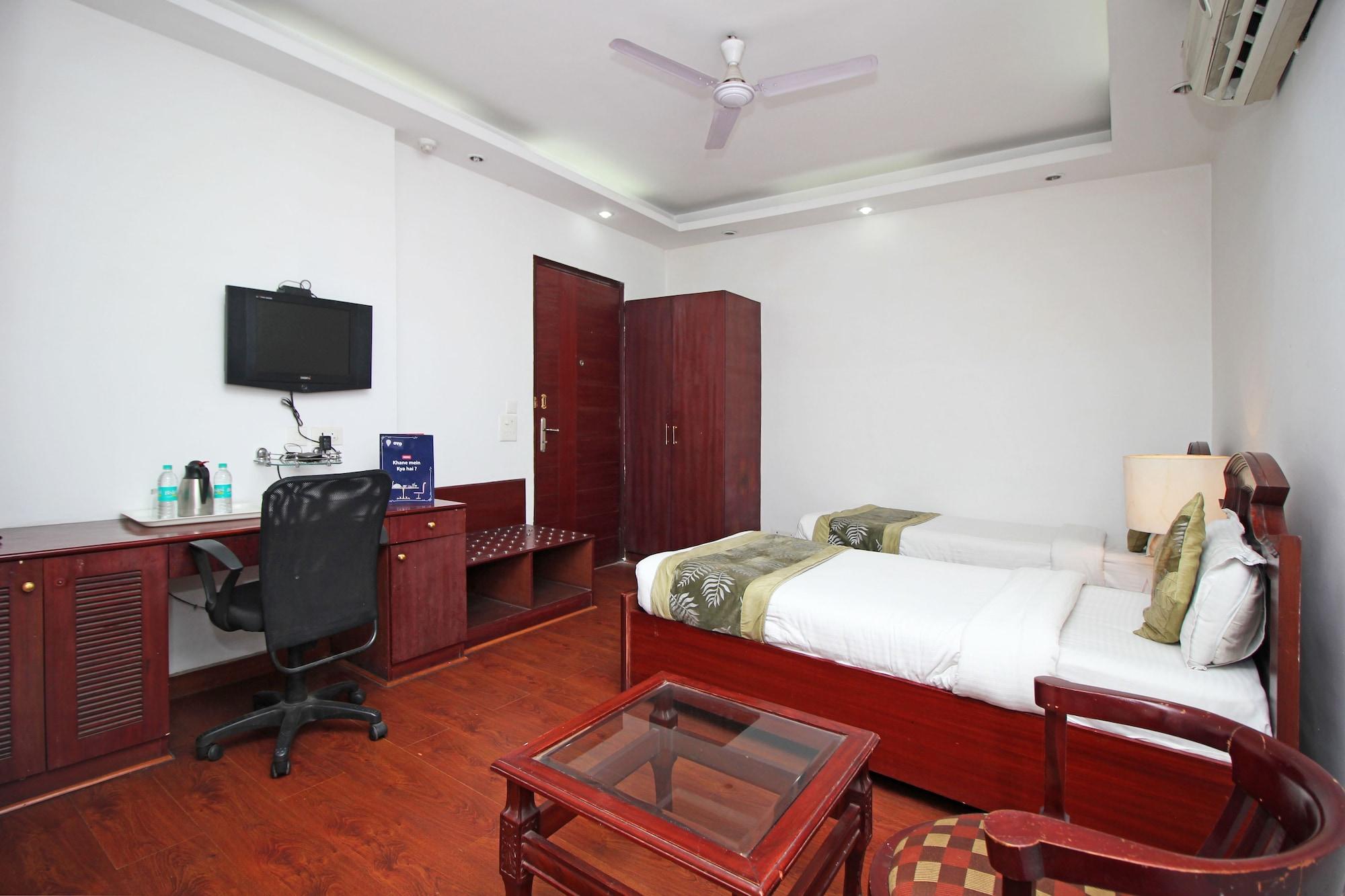 Oyo 367 Hotel Forest Green New Delhi Extérieur photo