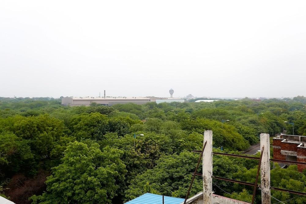 Oyo 367 Hotel Forest Green New Delhi Extérieur photo
