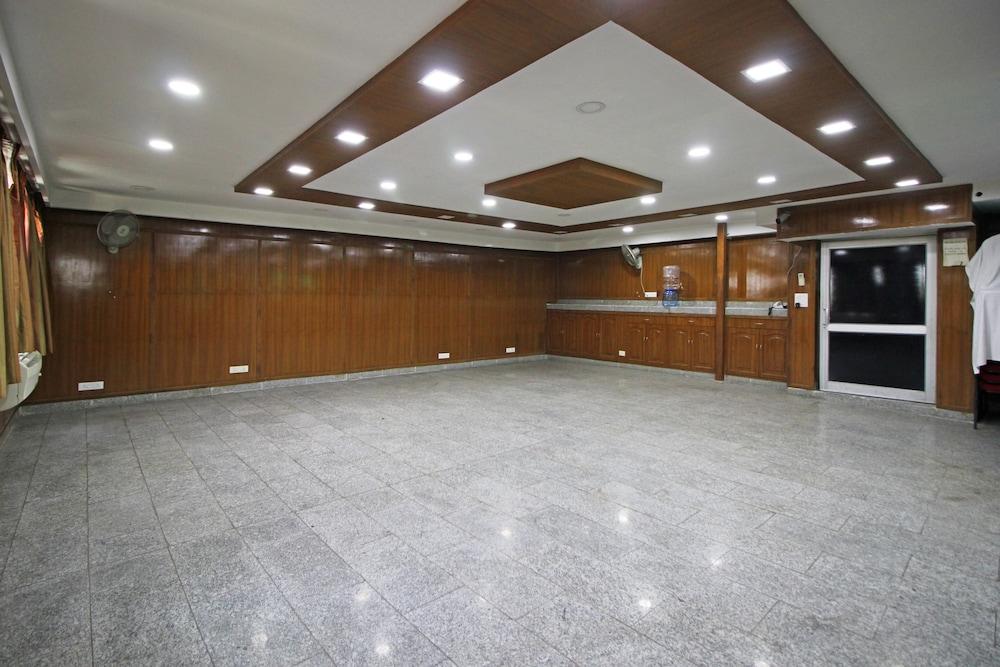 Oyo 367 Hotel Forest Green New Delhi Extérieur photo