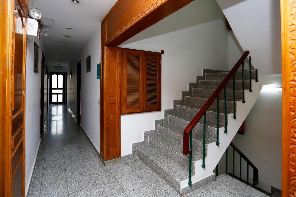 Oyo 367 Hotel Forest Green New Delhi Extérieur photo