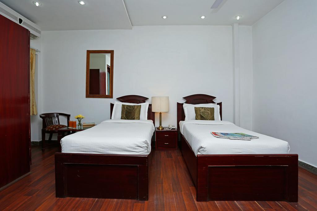 Oyo 367 Hotel Forest Green New Delhi Extérieur photo