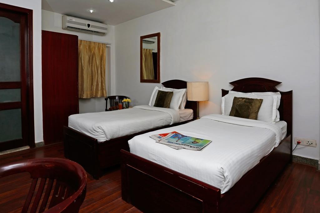 Oyo 367 Hotel Forest Green New Delhi Extérieur photo