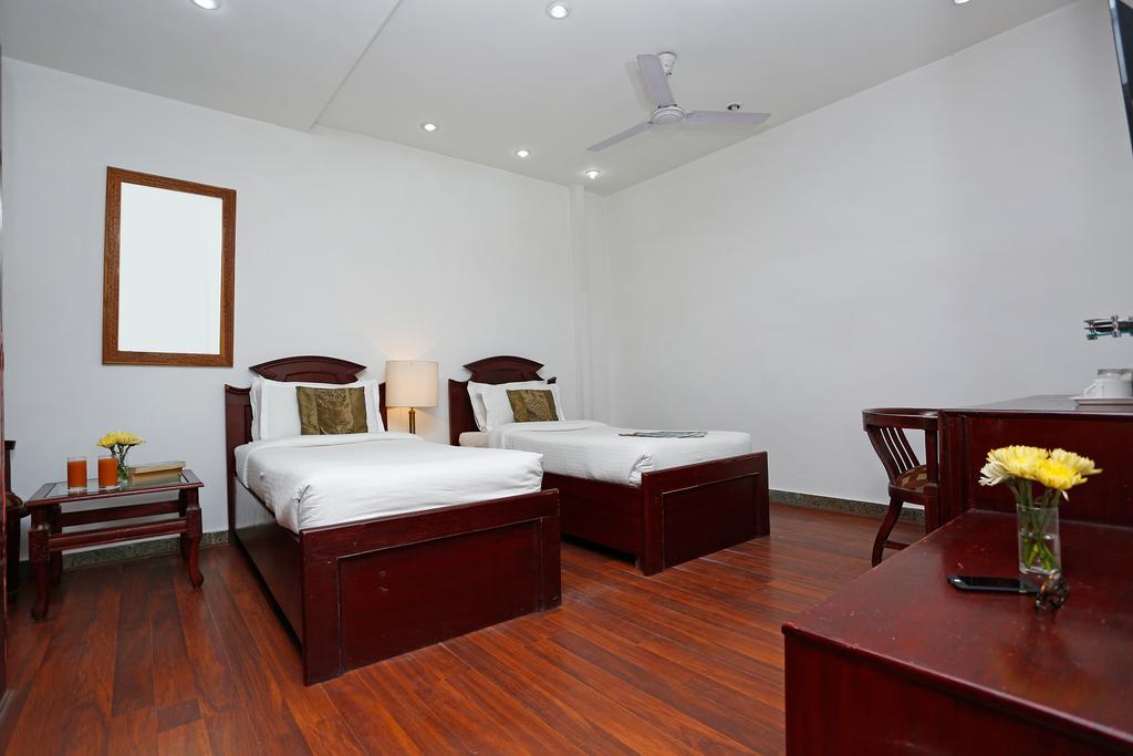 Oyo 367 Hotel Forest Green New Delhi Extérieur photo