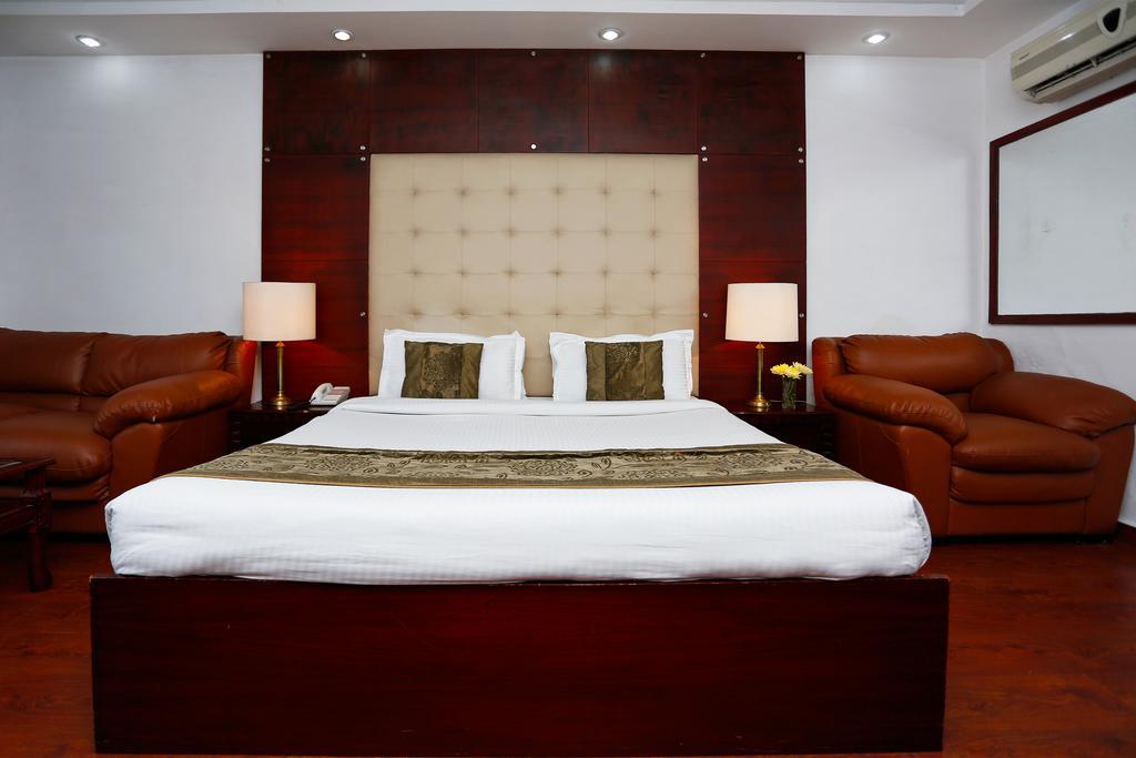 Oyo 367 Hotel Forest Green New Delhi Extérieur photo