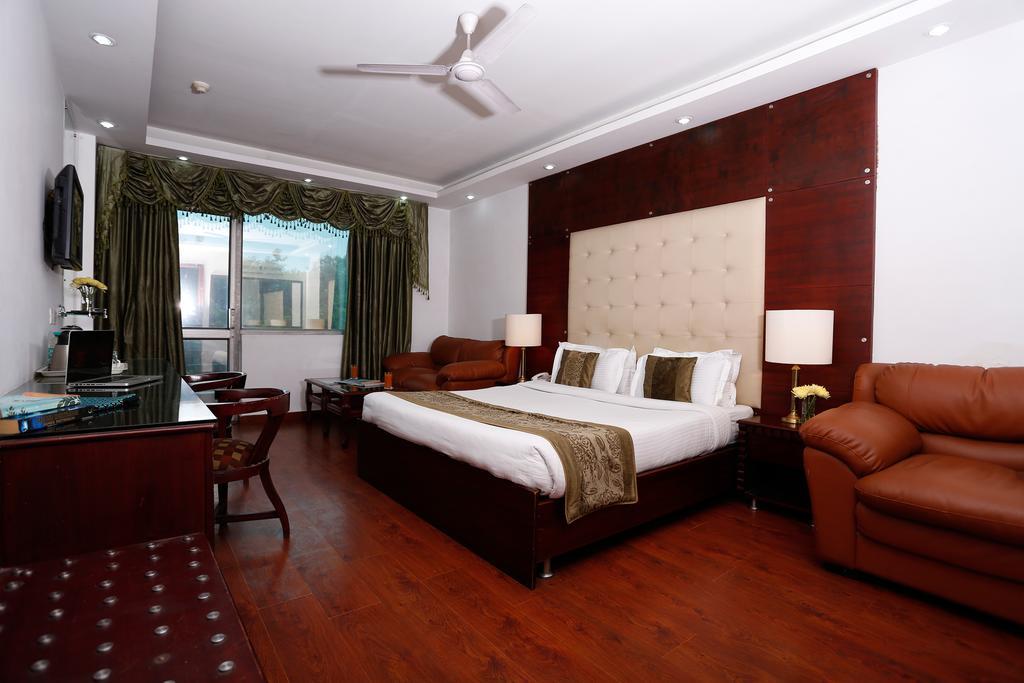 Oyo 367 Hotel Forest Green New Delhi Extérieur photo