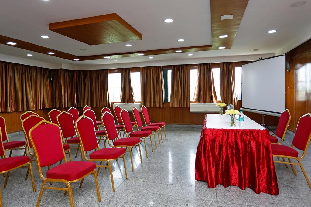 Oyo 367 Hotel Forest Green New Delhi Extérieur photo